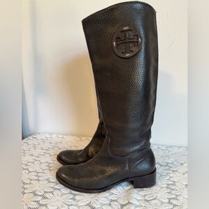 Tory Burch Chocolate Brown Textured Leather Logo Riding Boot Pull On size 6.5